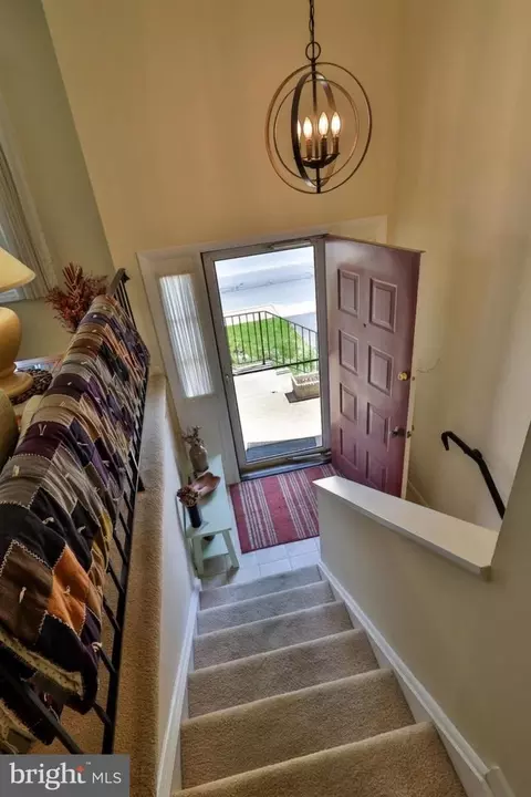 Entry Way - 34 S Oak St, Lititz, PA 17543 photo 2 of 2