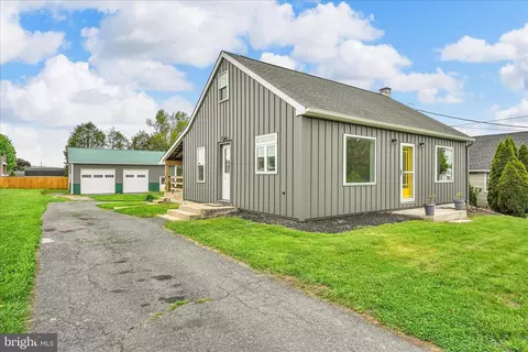 4381 Division Hwy, East Earl, PA 17519