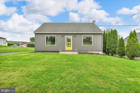 4381 Division Hwy, East Earl, PA 17519