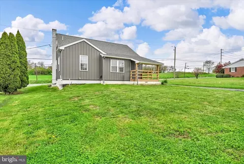4381 Division Hwy, East Earl, PA 17519