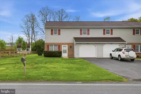 107 N Line Rd, Stevens, PA 17578
