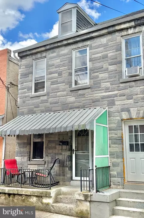 135 Old Dorwart St, Lancaster, PA 17603