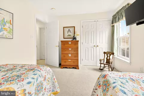 Bedroom - 634 Northfield Rd, Lititz, PA 17543 photo 3 of 4