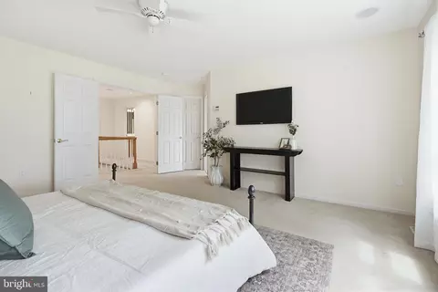 Bedroom - 634 Northfield Rd, Lititz, PA 17543 photo 2 of 4