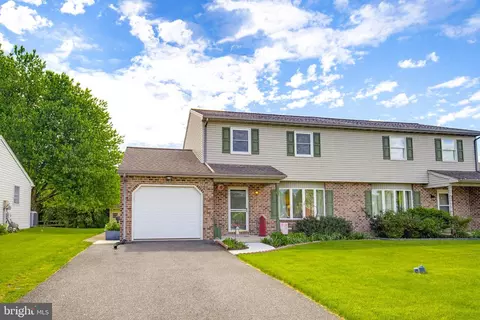 117 S 2nd St, Denver, PA 17517