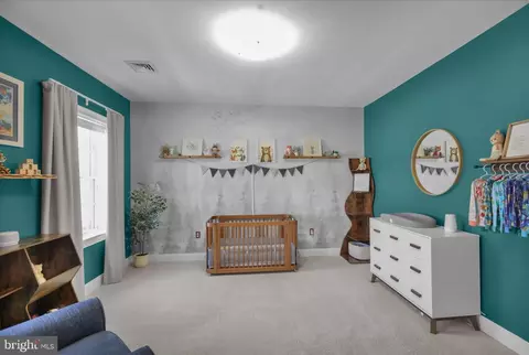 Bedroom - 658 Fleetwood Dr, Lititz, PA 17543 photo 2 of 10