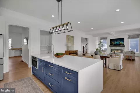 Kitchen - 658 Fleetwood Dr, Lititz, PA 17543 photo 4 of 6