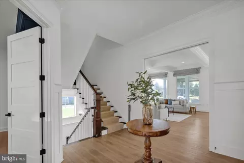 Entry Way - 658 Fleetwood Dr, Lititz, PA 17543 photo 3 of 13