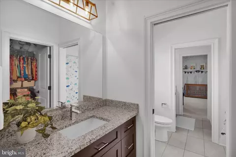 Entry Way - 658 Fleetwood Dr, Lititz, PA 17543 photo 7 of 13