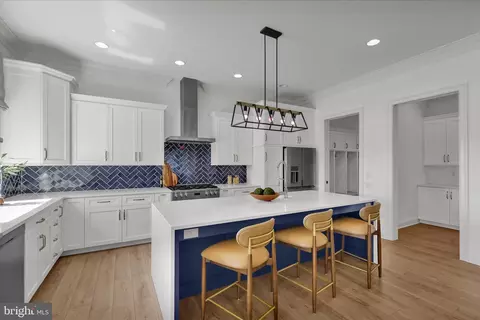 Kitchen - 658 Fleetwood Dr, Lititz, PA 17543 photo 1 of 6