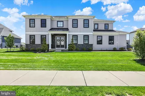 Exterior - 658 Fleetwood Dr, Lititz, PA 17543 photo 15 of 27