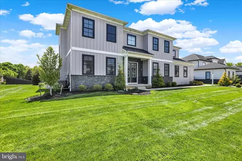 Exterior - 658 Fleetwood Dr, Lititz, PA 17543 photo 18 of 27