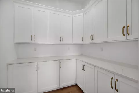 Entry Way - 658 Fleetwood Dr, Lititz, PA 17543 photo 4 of 13