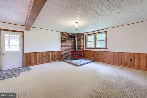 Living - 242 Skyview Ln, Lititz, PA 17543 photo 1 of 6