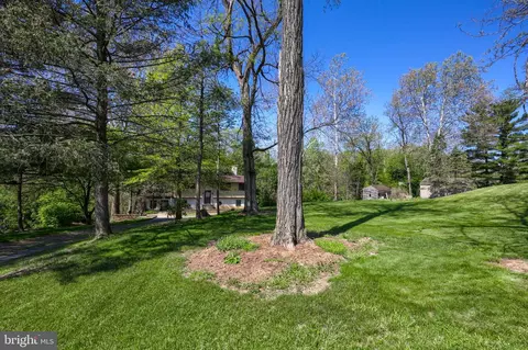 Exterior - 242 Skyview Ln, Lititz, PA 17543 photo 3 of 8