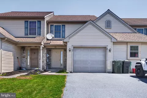 53 Chickadee Cir, Leola, PA 17540