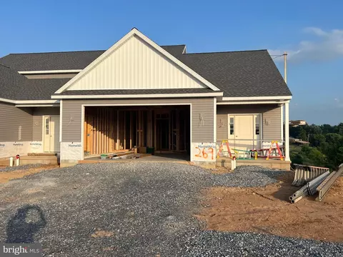 320 Ridgefield Dr, Elizabethtown, PA 17022