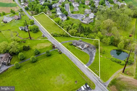 331 Brunners Grove Rd, Reinholds, PA 17569
