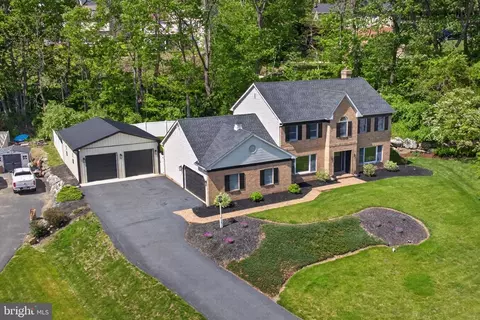 2620 Valley View Dr, Lancaster, PA 17601
