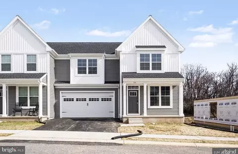 101 Brookfield Dr, Elizabethtown, PA 17022