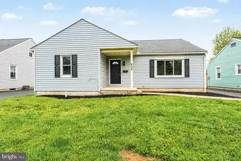 179 N Wolf St, Manheim, PA 17545
