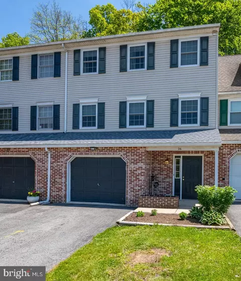 26 Highland Ct, Reinholds, PA 17569