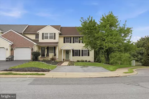 44 Highland Ct, Reinholds, PA 17569