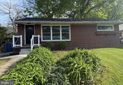 404 E New St, Mountville, PA 17554