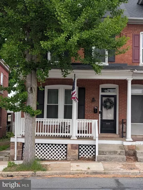 14 N 6th, Denver, PA 17517