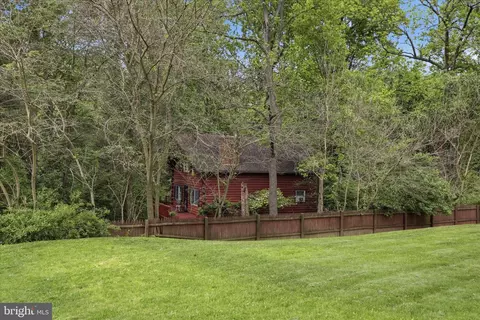 Exterior - 20 Star Lite Dr, Lititz, PA 17543 photo 2 of 21