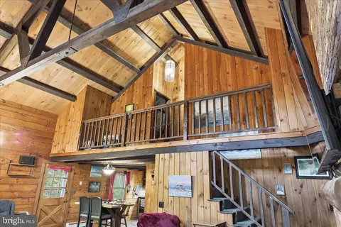 Entry Way - 20 Star Lite Dr, Lititz, PA 17543 photo 2 of 9