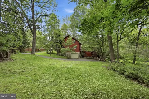 Exterior - 20 Star Lite Dr, Lititz, PA 17543 photo 14 of 21