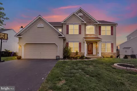 45 Tyler Dr, Ephrata, PA 17522