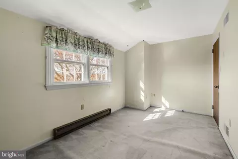 Bedroom - 2 Arlin Cir, Lititz, PA 17543 photo 7 of 7