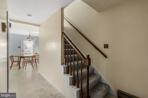 Entry Way - 2 Arlin Cir, Lititz, PA 17543 photo 1 of 3