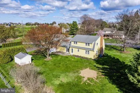 View/Area - 2 Arlin Cir, Lititz, PA 17543 photo 6 of 7