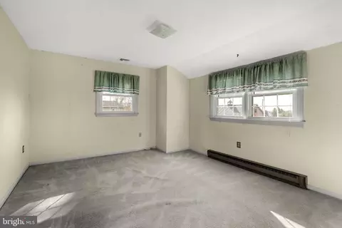 Bedroom - 2 Arlin Cir, Lititz, PA 17543 photo 4 of 7