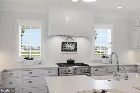 Kitchen - 640 Snyder Rd, Lititz, PA 17543 photo 4 of 4