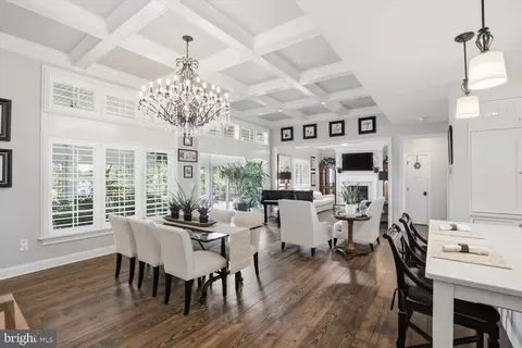 Dining - 640 Snyder Rd, Lititz, PA 17543 photo 1 of 2