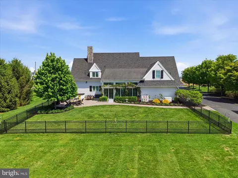 Exterior - 640 Snyder Rd, Lititz, PA 17543 photo 5 of 13