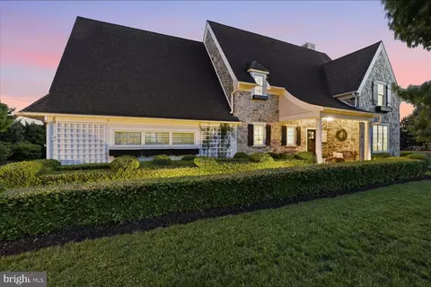 Exterior - 640 Snyder Rd, Lititz, PA 17543 photo 11 of 13