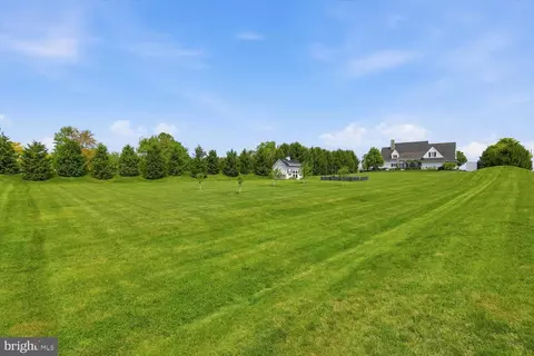Exterior - 640 Snyder Rd, Lititz, PA 17543 photo 1 of 13