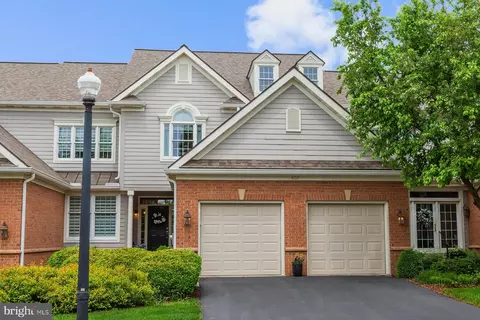 607 Northfield Rd, Lititz, PA 17543