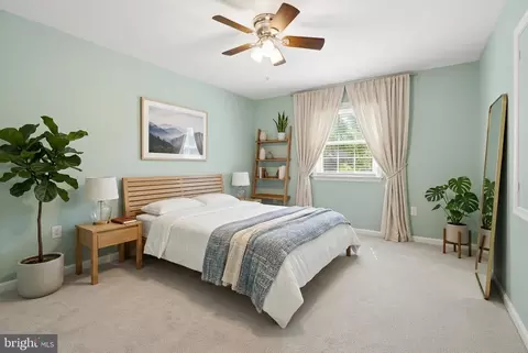 Bedroom - 35 Pinewood Ave, Lititz, PA 17543 photo 1 of 3