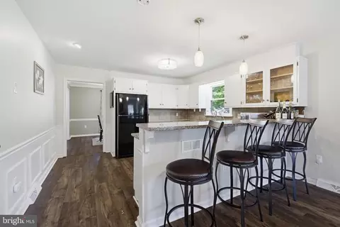 Kitchen - 35 Pinewood Ave, Lititz, PA 17543 photo 3 of 3