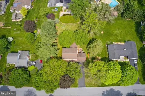 View/Area - 35 Pinewood Ave, Lititz, PA 17543 photo 1 of 2