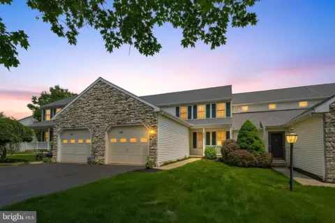 459 Meadowlark Ln, Manheim, PA 17545