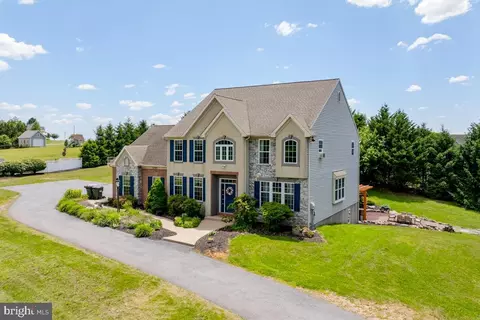 1195 Mount Airy Rd, Stevens, PA 17578