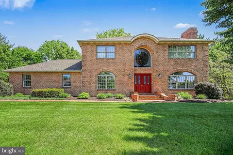 1366 Hickory Run Dr, Elizabethtown, PA 17022