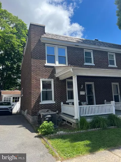 835 Ocean Ave, Lancaster, PA 17603
